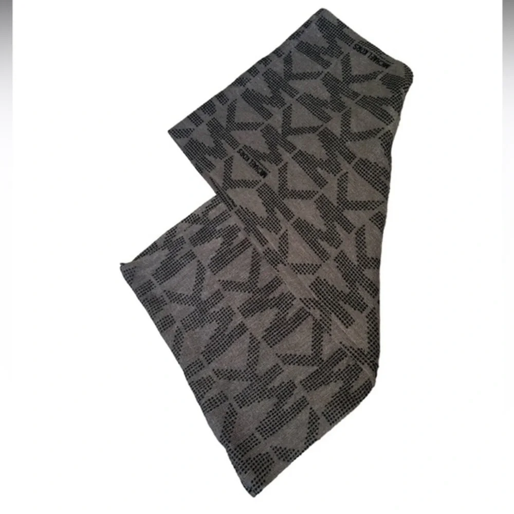 MICHAEL BY MICHAEL KORS BROWN BLACK LOGO INFINITY SCARF WRAP, OS